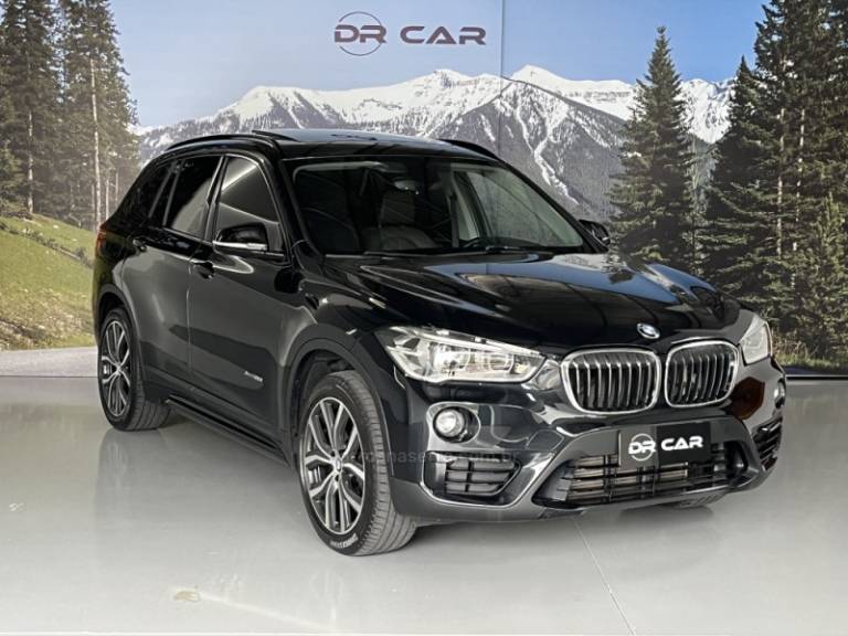 BMW - X1 - 2016/2017 - Preta - R$ 139.900,00