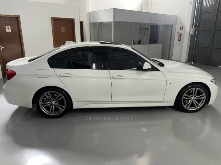 BMW - 320I - 2017/2017 - Branca - R$ 129.900,00