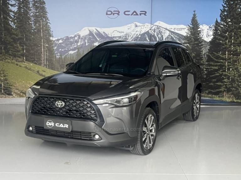 TOYOTA - COROLLA - 2023/2024 - Cinza - R$ 159.900,00